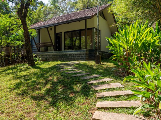 Kopiluwak Pool Villa